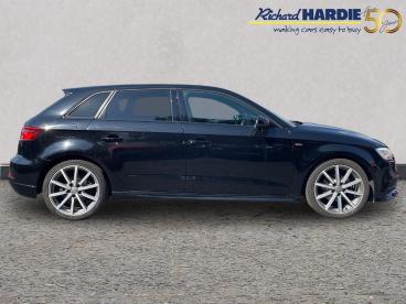 SPOTICAR Audi A3 1.5 Tfsi Cod 35 Black Edition Sportback S Tronic E Used Car - Saloon Petrol Black - Ashington - 1200623117_5