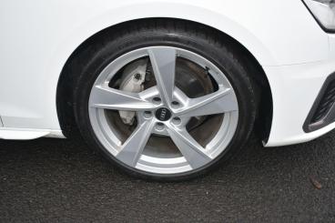 SPOTICAR Audi A4 2.0 Tfsi 40 S Line S Tronic Euro 6 (s/s) 4dr Used Car - Saloon Petrol White - Ballymena County Antrim - 1200633944_4
