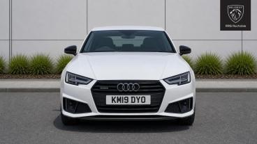 SPOTICAR Audi A4 Avant 2.0 Tdi 40 Black Edition S Tronic Quattro Euro 6 ( Used Car - Estate Diesel White - Rochdale - 1200619445_2