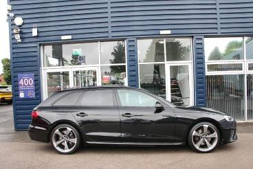 SPOTICAR Audi A4 Avant 2.0 Tfsi 35 Black Edition S Tronic Euro 6 (s/s) 5d Used Car - Estate Petrol Black - Lichfield - 1200624961_4