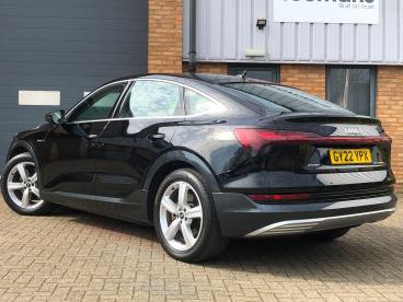 SPOTICAR Audi E-tron 50 Technik Sportback Auto Quattro 5dr 71.2kwh (11k Used Car - Suv Electric Black - Fareham - 1200588083_2