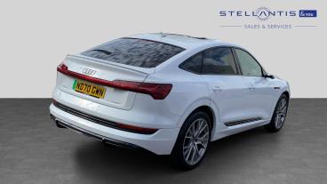 SPOTICAR Audi E-tron 55 Launch Edition Sportback Auto Quattro 5dr 95kwh Used Car - Suv Electric White - Walton On Thames - 1200640910_3