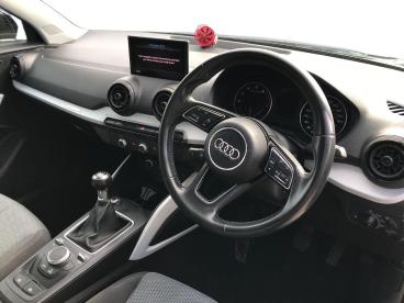 SPOTICAR Audi Q2 1.0 Tfsi Se Euro 6 (s/s) 5dr Used Car - Suv Petrol Black - Bangor - 1200590376_3