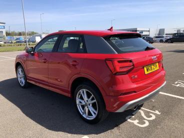 SPOTICAR Audi Q2 1.6 Tdi S Line Euro 6 (s/s) 5dr Used Car - Suv Diesel Red - Bridgend - 1200596969_5