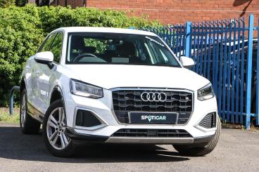 SPOTICAR Audi Q2 1.5 Tfsi Cod 35 Sport S Tronic Euro 6 (s/s) 5dr Used Car - Suv Petrol White - Lichfield - 1200599956_1