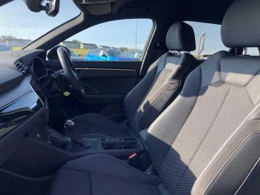 SPOTICAR Audi Q3 1.5 Tfsi Cod 35 Black Edition S Tronic Euro 6 (s/s Used Car - Suv Petrol Black - Inverness - 1200560900_5