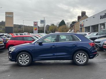 SPOTICAR Audi Q3 2.0 Tdi 40 Sport S Tronic Quattro Euro 6 (s/s) 5dr Used Car - Suv Diesel Blue - Chippenham - 1200565634_5