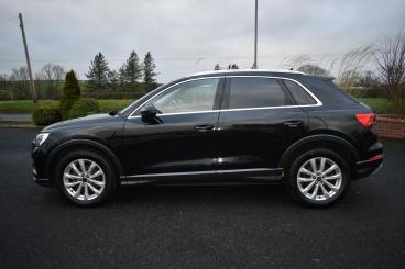 SPOTICAR Audi Q3 1.5 Tfsi Cod 35 Sport S Tronic Euro 6 (s/s) 5dr Used Car - Suv Petrol Black - Ballymena County Antrim - 1200569754_4