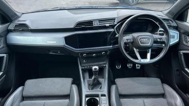 SPOTICAR Audi Q3 1.5 Tfsi Cod 35 S Line Euro 6 (s/s) 5dr Used Car - Suv Petrol Blue - Godalming - 1200570064_5