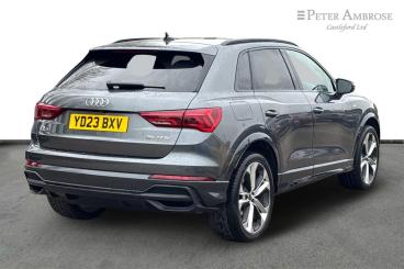 SPOTICAR Audi Q3 1.5 Tfsi Cod 35 Black Edition S Tronic Euro 6 (s/s Used Car - Suv Petrol Grey - Castleford - 1200582772_3