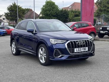 SPOTICAR Audi Q3 1.5 Tfsi Cod 35 S Line S Tronic Euro 6 (s/s) 5dr Used Car - Suv Petrol Blue - Colwyn Bay - 1200604918_1