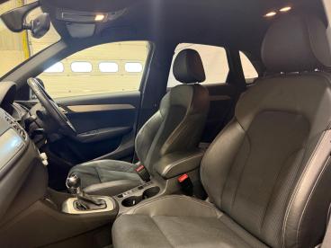 SPOTICAR Audi Q3 2.0 Tfsi S Line Edition S Tronic Quattro Euro 6 (s Used Car - Suv Petrol Grey - Carlisle - 1200609818_4