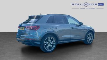 SPOTICAR Audi Q3 1.5 Tfsi Cod 35 Black Edition S Tronic Euro 6 (s/s Used Car - Suv Petrol Grey - Romford - 1200612773_3