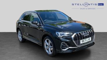 SPOTICAR Audi Q3 1.5 Tfsi Cod 35 S Line S Tronic Euro 6 (s/s) 5dr Used Car - Suv Petrol Black - Walton On Thames - 1200621215_1