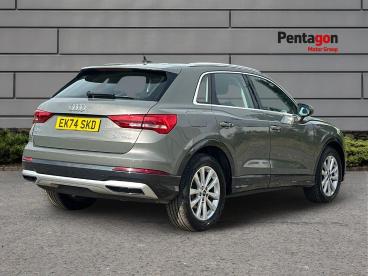 SPOTICAR Audi Q3 1.5 Tfsi Cod 35 Sport Euro 6 (s/s) 5dr Used Car - Suv Petrol Grey - Derby - 1200631904_4