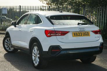 SPOTICAR Audi Q3 1.5 Tfsi Cod 35 Sport Sportback Euro 6 (s/s) 5dr Used Car - Suv Petrol White - Bromsgrove - 1200639500_3