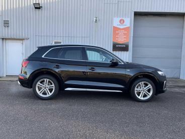 SPOTICAR Audi Q5 2.0 Tdi 40 S Line S Tronic Quattro Euro 6 (s/s) 5d Used Car - Suv Diesel Black - Inverness - 1200560851_3