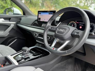 SPOTICAR Audi Q5 2.0 Tfsie 50 S Line S Tronic Quattro Euro 6 (s/s) Used Car - Suv Plug-in Hybrid White - Balsall Common - 1200613809_2
