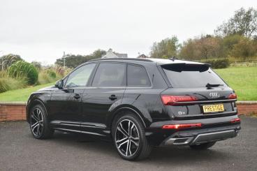 SPOTICAR Audi Q7 3.0 Tdi V6 45 S Line Tiptronic Quattro Euro 6 (s/s Used Car - Suv Diesel Black - Ballymena County Antrim - 1200549410_5