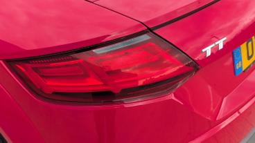 SPOTICAR Audi Tt 2.0 Tdi Ultra S Line Euro 6 (s/s) 3dr Used Car - Coupe Diesel Red - Liverpool - 1200607572_5