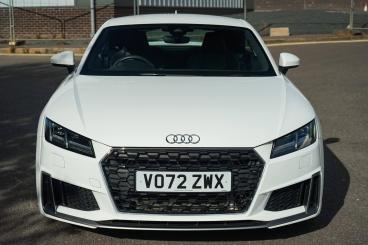 SPOTICAR Audi Tt 2.0 Tfsi 40 S Line S Tronic Euro 6 (s/s) 3dr Used Car - Coupe Petrol White - Bromsgrove - 1200639181_4