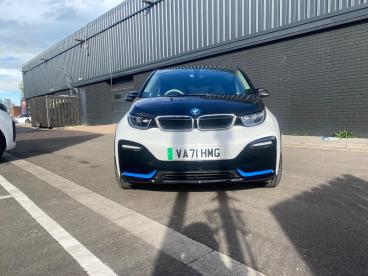 SPOTICAR Bmw I3 42.2kwh S Auto 5dr Used Car - City Car Electric White - Cheltenham - 1200552134_2