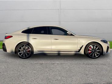 SPOTICAR Bmw I4 40 83.9kwh M Sport Gran Coupe Auto Edrive 5dr Used Car - Saloon Electric White - Selby - 1200567318_4