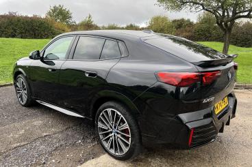 SPOTICAR Bmw Ix2 20 66.5kwh M Sport Auto Edrive 5dr (11kw Charger) Used Car - Suv Electric Black - Bridgend - 1200641780_3