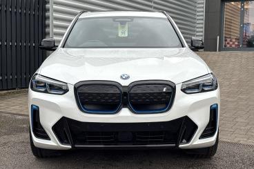 SPOTICAR Bmw Ix3 80kwh M Sport Pro Auto 5dr Used Car - Suv Electric White - Swindon - 1200572172_2