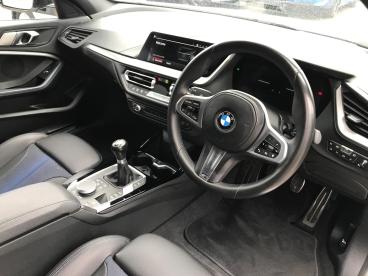 SPOTICAR Bmw 1 Series Serie 1 .5 118i M Sport (lcp) Euro 6 (s/s) 5dr Used Car - Hatchback Petrol White - Bangor - 1200537735_3