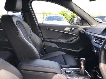 SPOTICAR Bmw 1 Series Serie 1 .5 118i M Sport (lcp) Euro 6 (s/s) 5dr Used Car - Hatchback Petrol White - Bangor - 1200537736_4