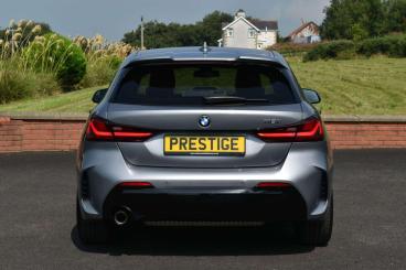 SPOTICAR Bmw 1 Series Serie 1 .5 118i M Sport (lcp) Dct Euro 6 (s/s) 5dr Used Car - Hatchback Petrol Grey - Ballymena County Antrim - 1200542196_4