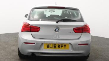 SPOTICAR Bmw 1 Series Serie 1 .5 118i Sport Auto Euro 6 (s/s) 5dr Used Car - Hatchback Petrol Silver - Truro - 1200563714_4