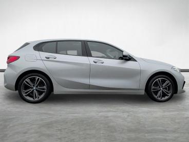 SPOTICAR Bmw 1 Series Serie 1 .5 118i Sport Euro 6 (s/s) 5dr Used Car - Hatchback Petrol Silver - Northallerton - 1200566178_2