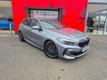 SPOTICAR Bmw 1 Series Serie 1 .5 118i M Sport (lcp) Dct Euro 6 (s/s) 5dr Used Car - Hatchback Petrol Grey - Boston - 1200573818_5