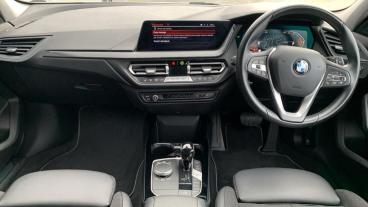 SPOTICAR Bmw 1 Series Serie 1 .5 118i Sport (lcp) Dct Euro 6 (s/s) 5dr Used Car - Hatchback Petrol White - Sheffield - 1200582661_4