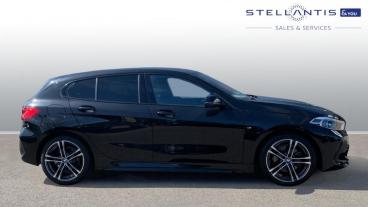 SPOTICAR Bmw 1 Series Serie 1 .5 118i M Sport (lcp) Dct Euro 6 (s/s) 5dr Used Car - Hatchback Petrol Black - Crawley - 1200589657_2