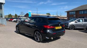 SPOTICAR Bmw 1 Series Serie 1 .5 118i M Sport (lcp) Dct Euro 6 (s/s) 5dr Used Car - Hatchback Petrol Black - Crawley - 1200589657_5