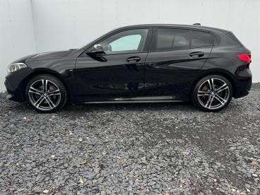 SPOTICAR Bmw 1 Series Serie 1 .5 118i M Sport (lcp) Dct Euro 6 (s/s) 5dr Used Car - Hatchback Petrol Black - Kingswinford - 1200625900_4