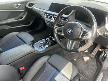 SPOTICAR Bmw 1 Series Serie 1 .5 118i M Sport (lcp) Dct Euro 6 (s/s) 5dr Used Car - Hatchback Petrol Grey - Lincoln - 1200632380_5
