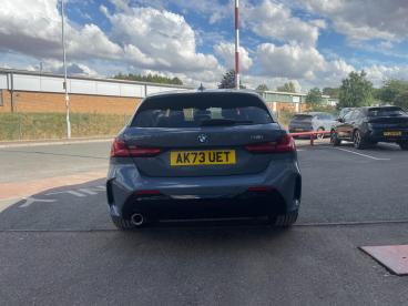 SPOTICAR Bmw 1 Series Serie 1 .5 118i M Sport (lcp) Dct Euro 6 (s/s) 5dr Used Car - Hatchback Petrol  - Melton Mowbray - 1200634234_4