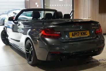 SPOTICAR Bmw 2 Series Serie 2 .0 218d M Sport Auto Euro 6 (s/s) 2dr Used Car - Saloon Diesel Grey - Stourbridge - 1200616317_2