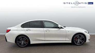 SPOTICAR Bmw 3 Series Serie 3 2.0 320i M Sport Auto Euro 6 (s/s) 4dr Used Car - Saloon Petrol White - Sale - 1200555016_2