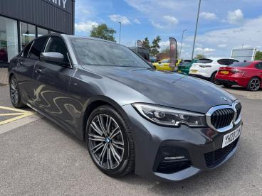SPOTICAR Bmw 3 Series Serie 3 2.0 320i M Sport Auto Euro 6 (s/s) 4dr Used Car - Saloon Petrol Grey - Cheltenham - 1200600846_1