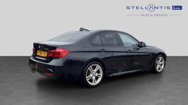 SPOTICAR Bmw 3 Series Serie 3 2.0 320i M Sport Auto Euro 6 (s/s) 4dr Used Car - Saloon Petrol Black - Preston - 1200630998_3
