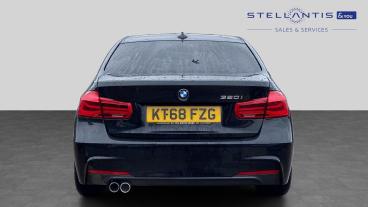 SPOTICAR Bmw 3 Series Serie 3 2.0 320i M Sport Auto Euro 6 (s/s) 4dr Used Car - Saloon Petrol Black - Preston - 1200630998_4