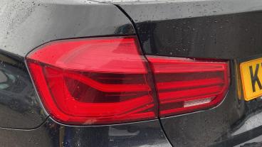 SPOTICAR Bmw 3 Series Serie 3 2.0 320i M Sport Auto Euro 6 (s/s) 4dr Used Car - Saloon Petrol Black - Preston - 1200630998_5