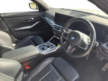 SPOTICAR Bmw 3 Series Serie 3 2.0 320i M Sport Auto Euro 6 (s/s) 4dr Used Car - Saloon Petrol White - Lincoln - 1200635009_5