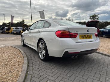 SPOTICAR Bmw 4 Series Serie 4 2.0 420d M Sport Auto Xdrive Euro 6 (s/s) 5dr Used Car - Saloon Diesel White - Ryde - 1200544290_3
