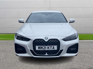 SPOTICAR Bmw 4 Series Serie 4 2.0 420i M Sport Auto Euro 6 (s/s) 2dr Used Car - Coupe Petrol White - Worksop - 1200552278_2